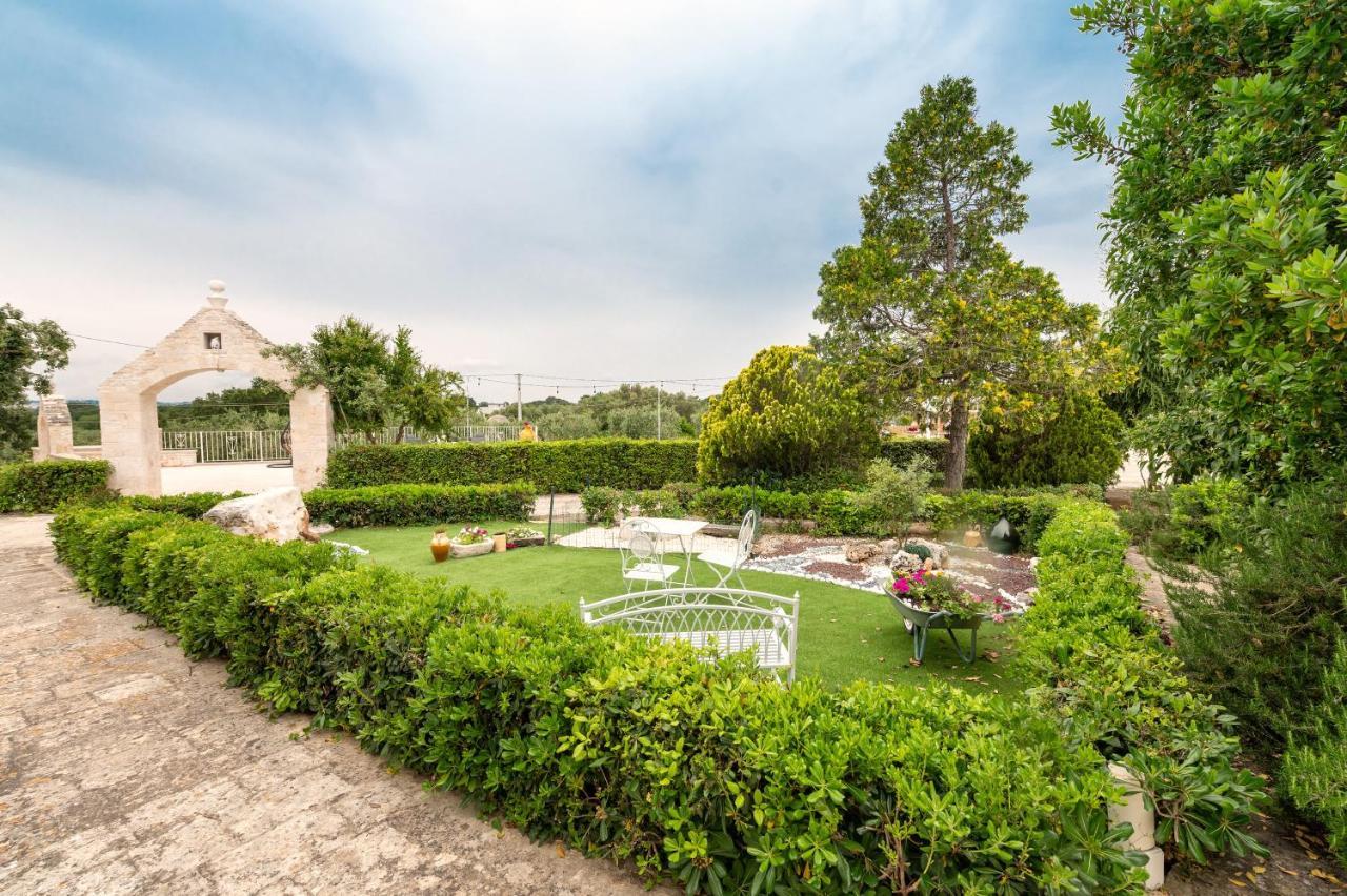 Trullo Il Focolare In Masseria Cisternino Eksteriør billede