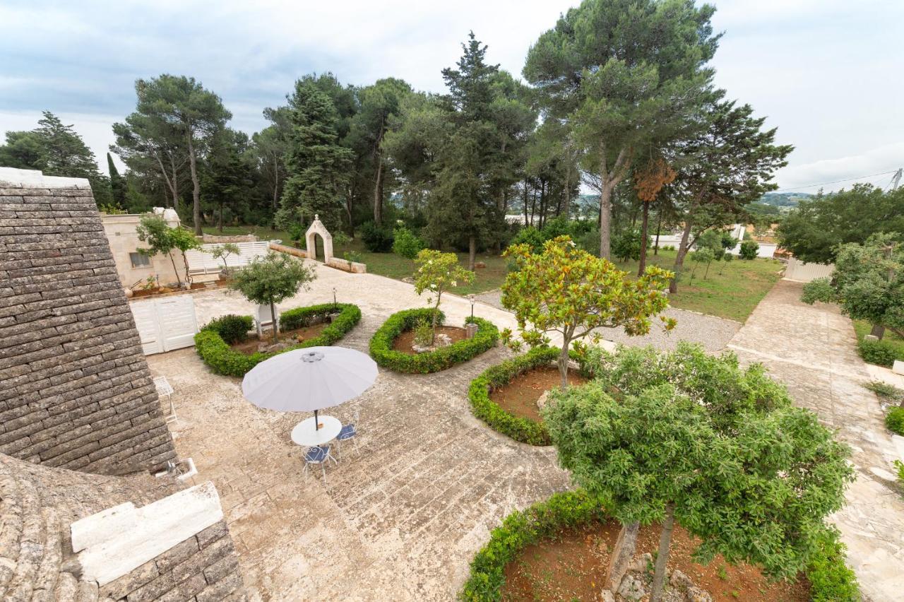 Trullo Il Focolare In Masseria Cisternino Eksteriør billede